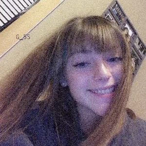 Meet your Posher, Caeleigh